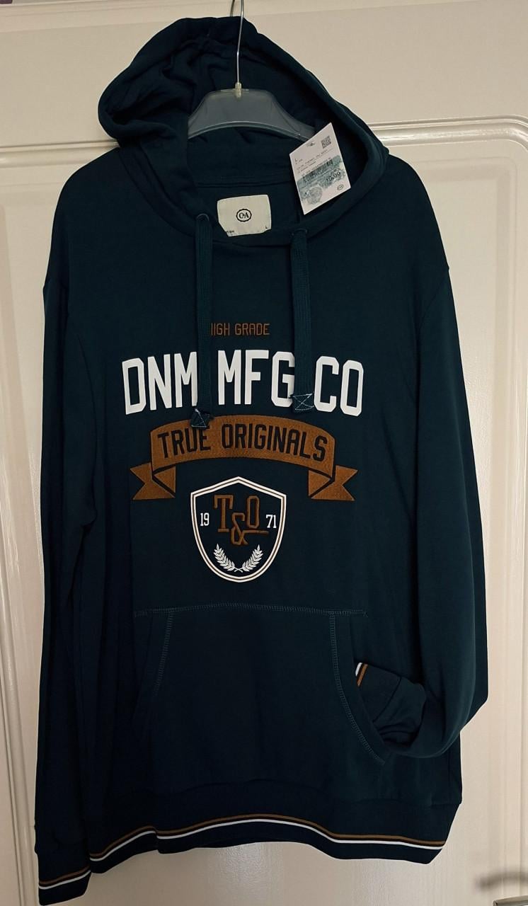 Nieuwe hoodie, mt L, van c&a, groen met print
