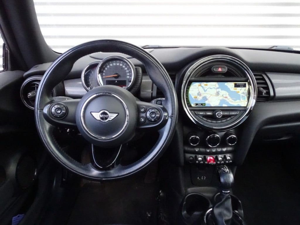 Mini Cooper mini 1.5 chili automaat | hud | pano | led
