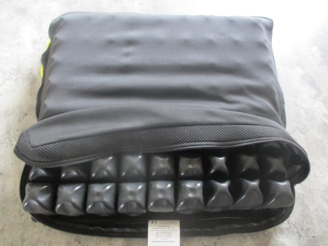 Zgan ROHO decubituskussen tegen doorzitwonden met pomp en handleiding