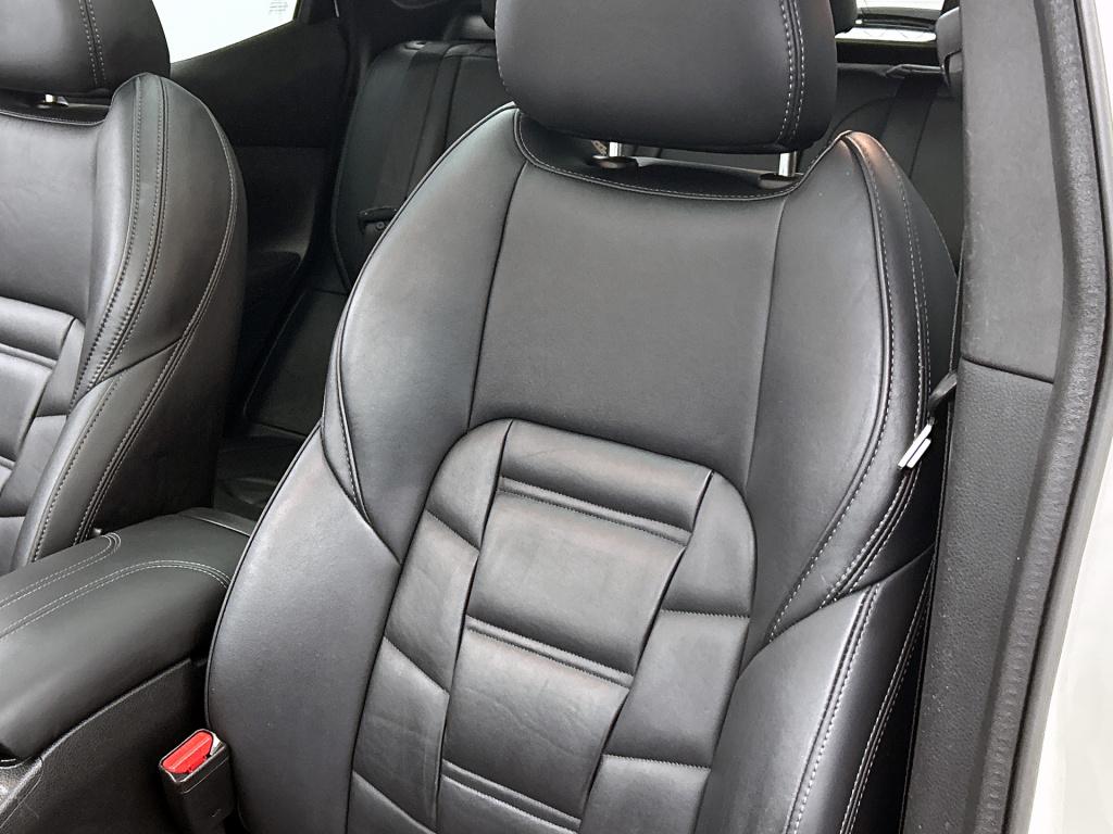 Nissan Qashqai 1.3 dig-t tekna +