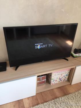 Samsung Smart 40 inch (102cm) Full HD met ingebouwde WiFi