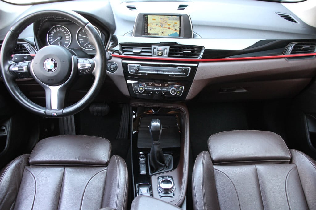 BMW X1 xdrive25i centennial high executive | leder | navi | cruise
