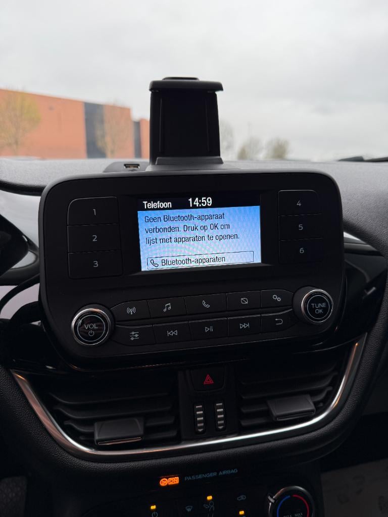 Ford Fiesta 1.1 - trend - cruisecontrol