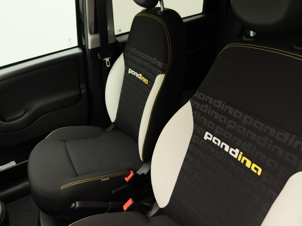 Fiat Panda 1.0 hybrid pandina | digitaal dashboard | carplay |