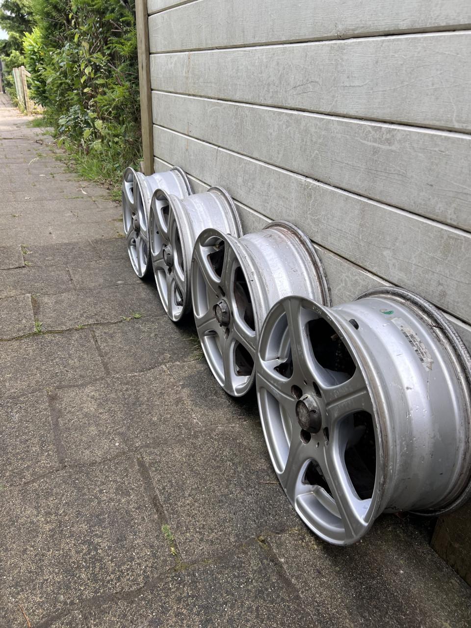 Velgen 16 inch