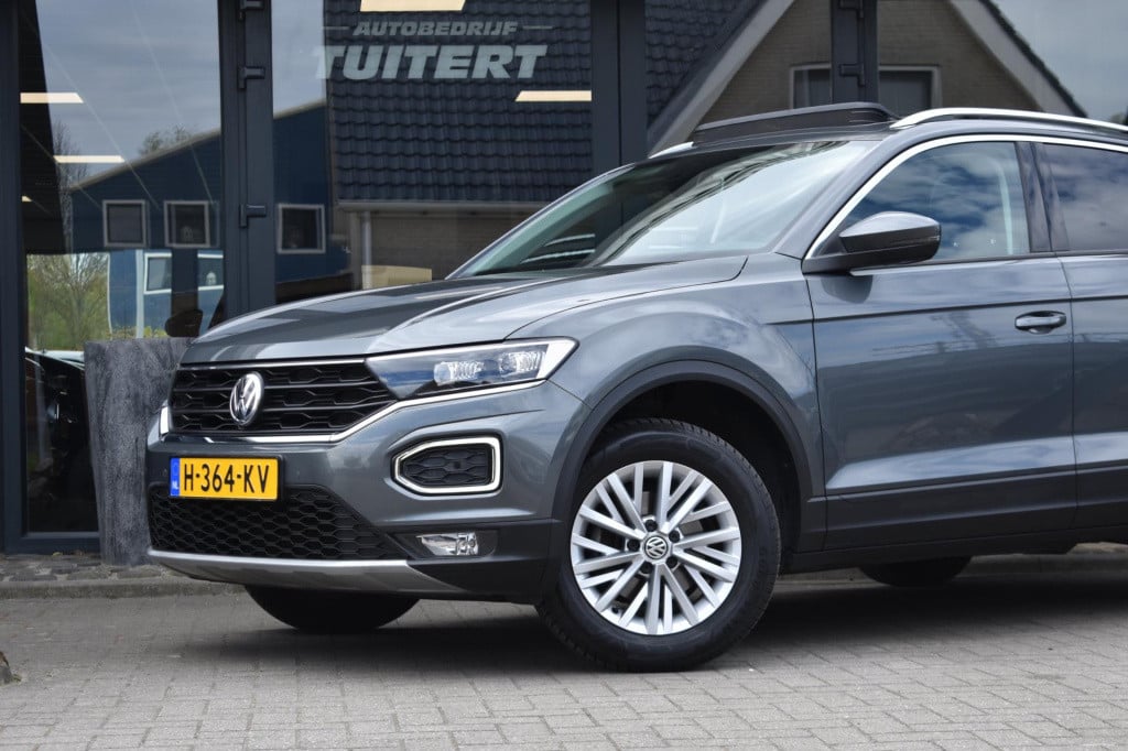Volkswagen T-roc 1.0 tsi | panoramadak | camera | dealer onderhouden | nap 