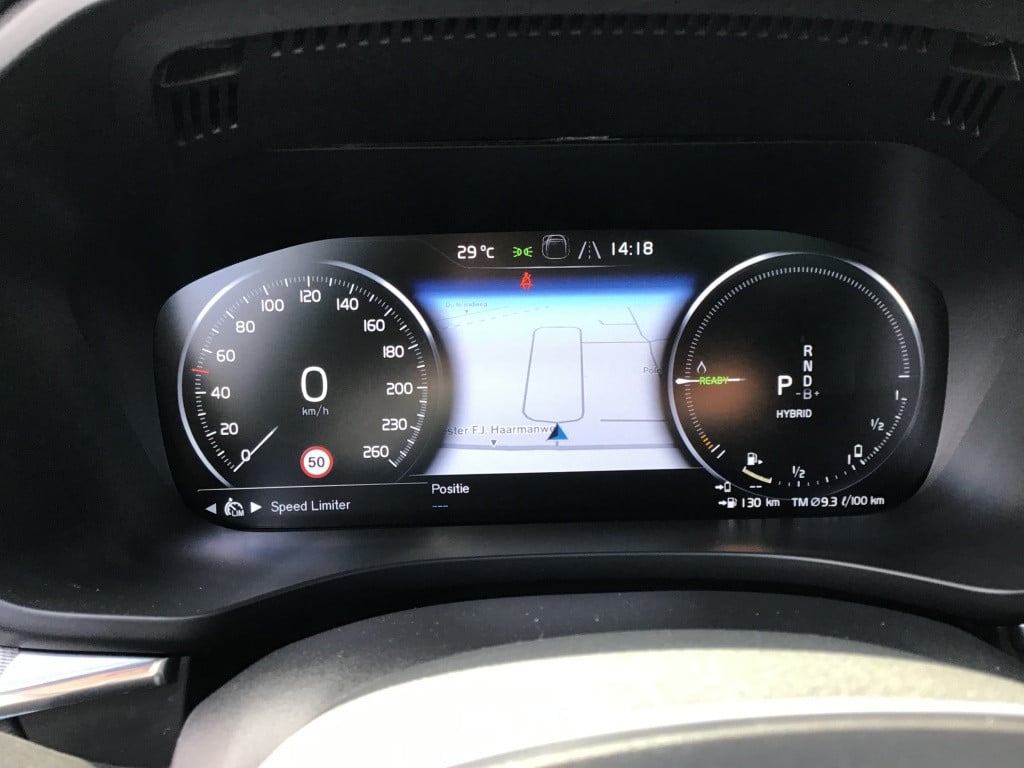 Volvo XC60 t8 390pk recharge r-design| adap.cruise| b&w sound| panodaktrekh