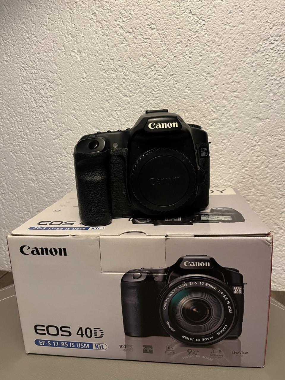 Canon EOS 40D + accessoires (incl. grip & remote)