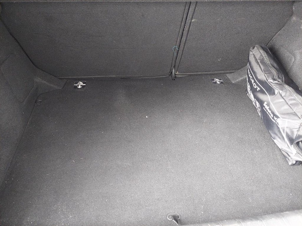 Peugeot 308 1.2 puretech active | navi | park.sens | climate control