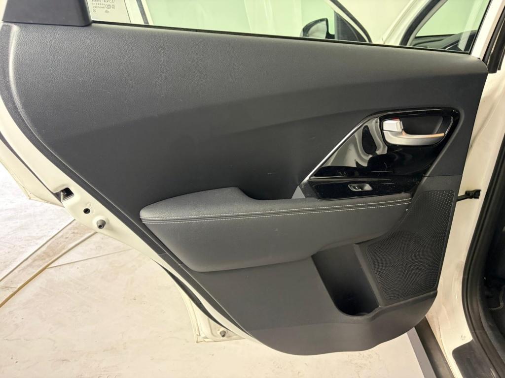 Kia E-niro dynamicline 64 kwh | soh 96% |