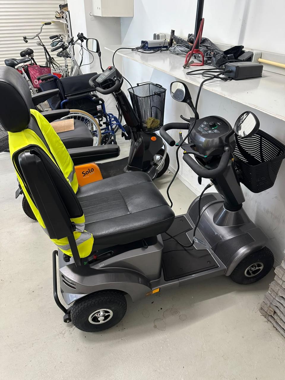 Scootmobiel Sterling S425
