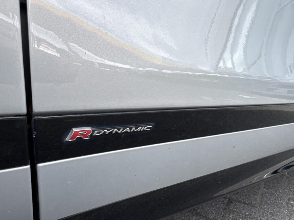 Land Rover Range Rover p300e awd auto r-dynamic s