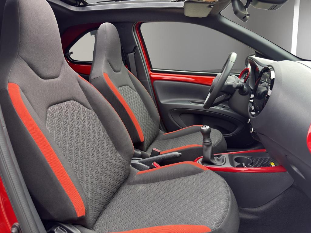 Toyota Aygo x 1.0 vvt-i mt pulse cabrio dak | airco (automatisch) | camera 