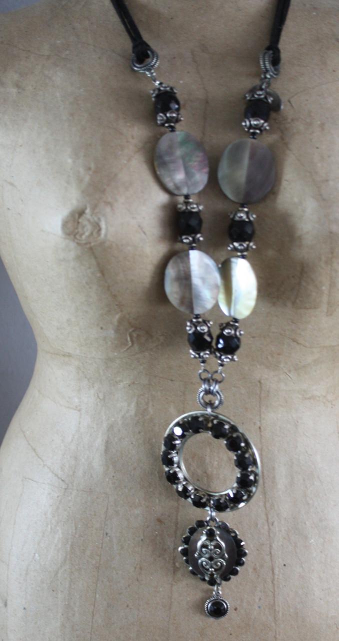 Ketting bruin en parelmoer stenen