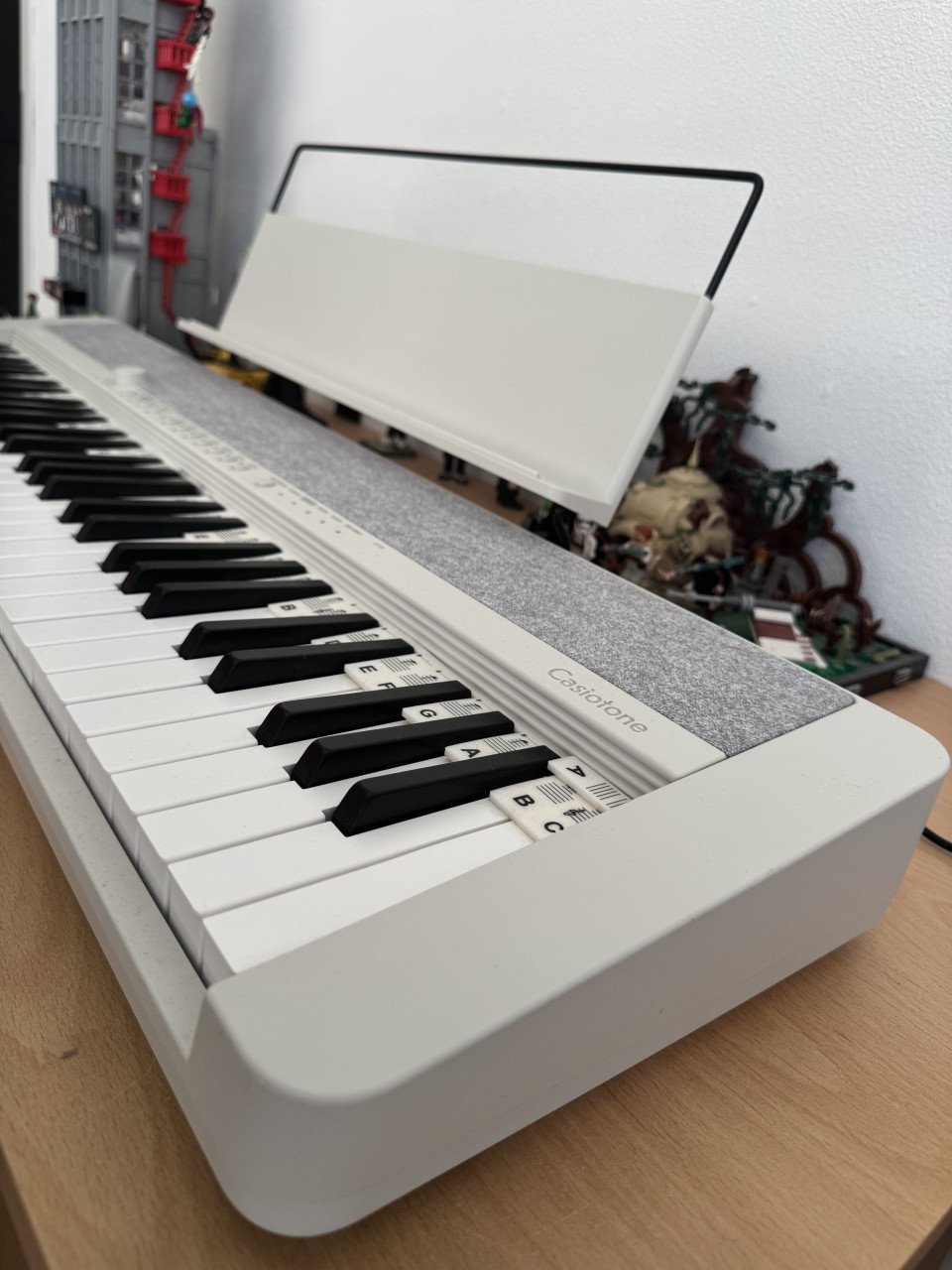 Casio CT-S1 WE Casiotone keyboard wit