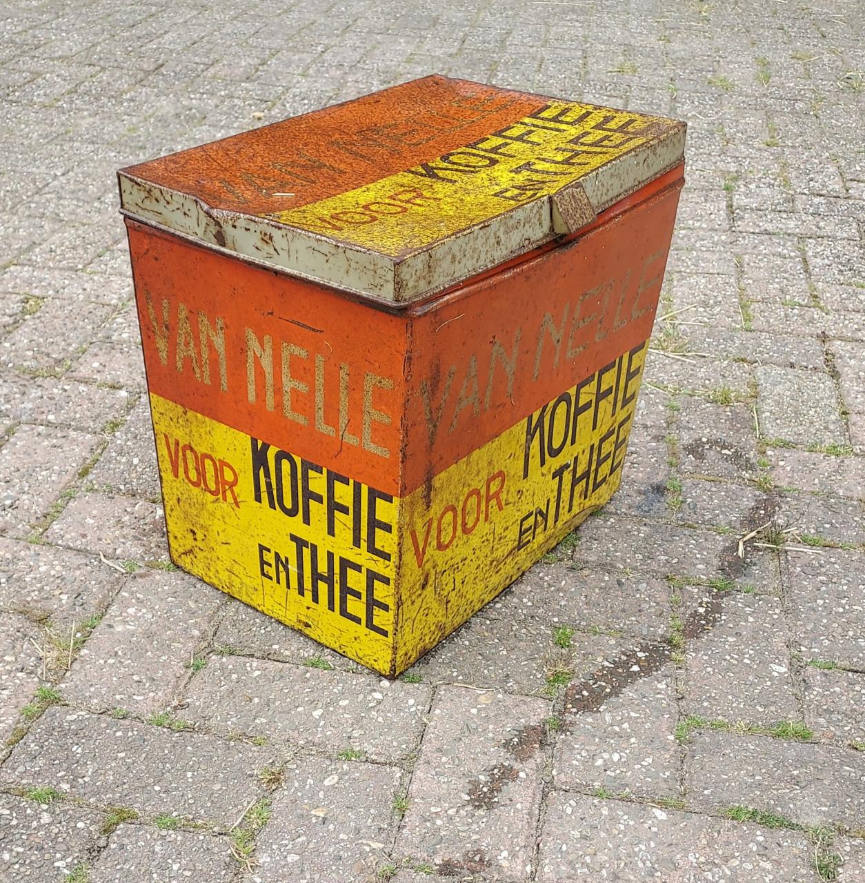 Vintage blik van nelle koffie thee