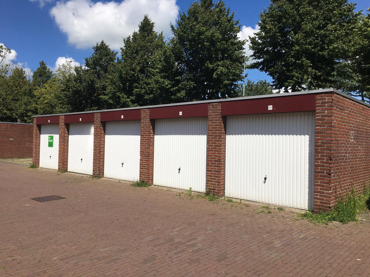 Diverse garageboxen te huur