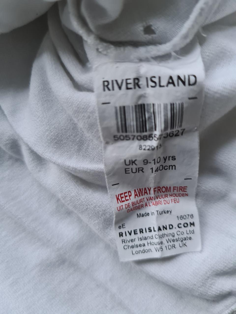 Heel mooi en leuk wit voile blousje van River Island, maat 140.