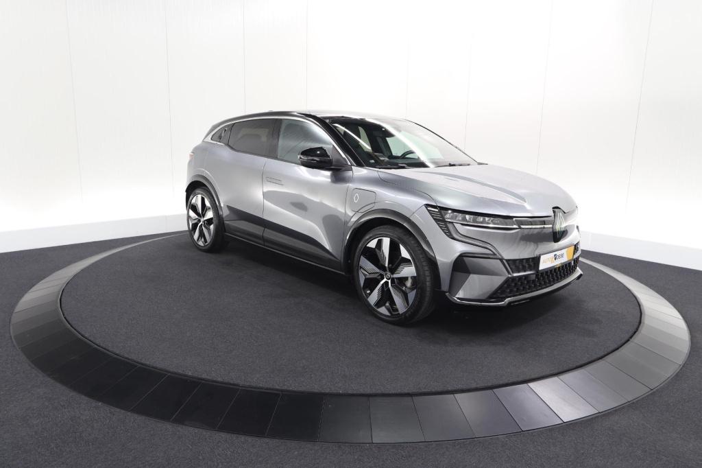 Renault Megane E-tech ev40 boost charge techno | 1 fase | soh 95,5% | camer