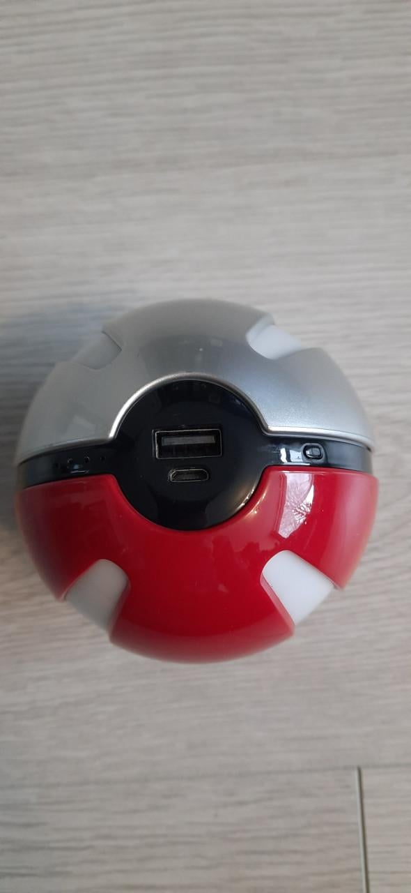 Pokomon bal powerbank 10.000 MAH nieuw koopje