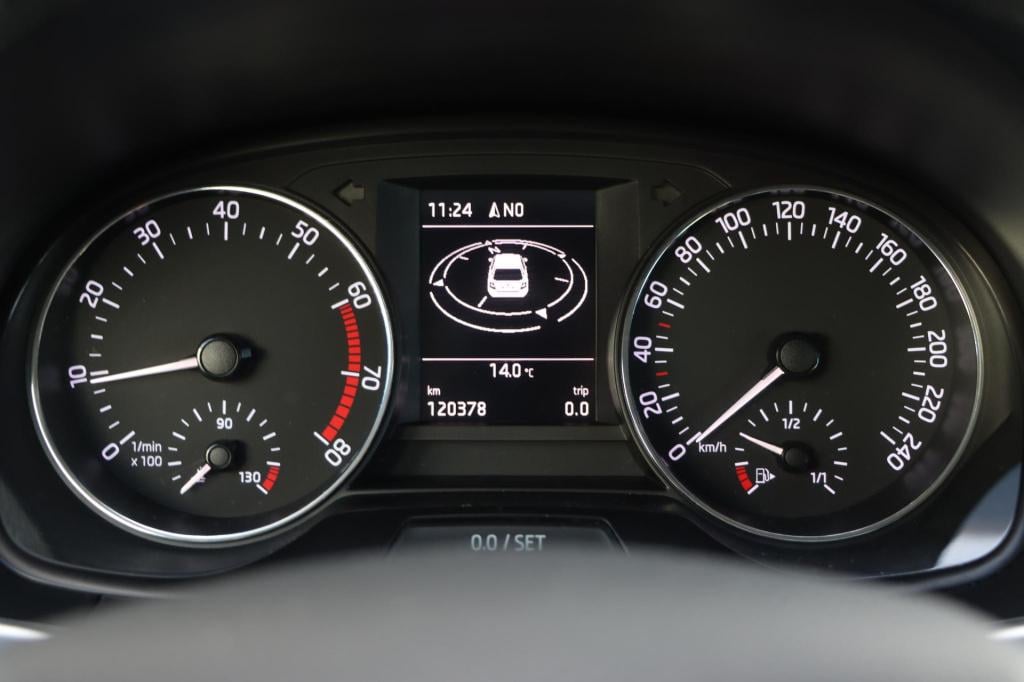 Skoda Fabia 1.2 tsi drive 90pk