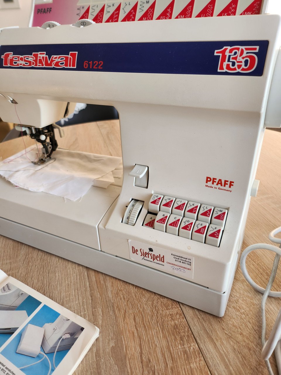 Te koop Naaimachine PHAFF 6032