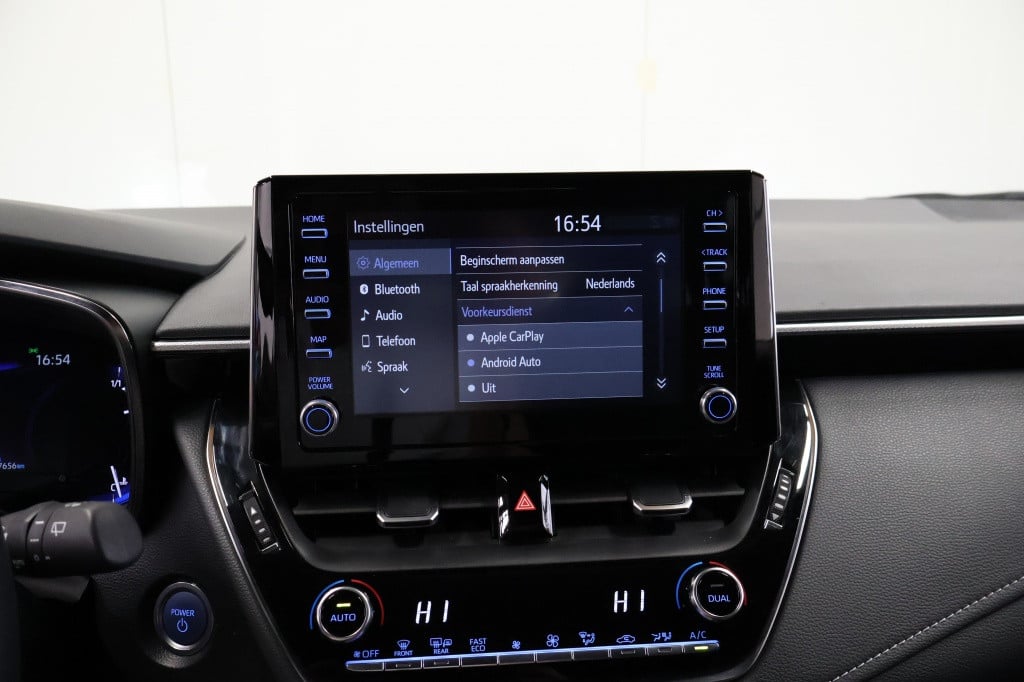 Toyota Corolla Touring Sports 1.8 hybrid dynamic