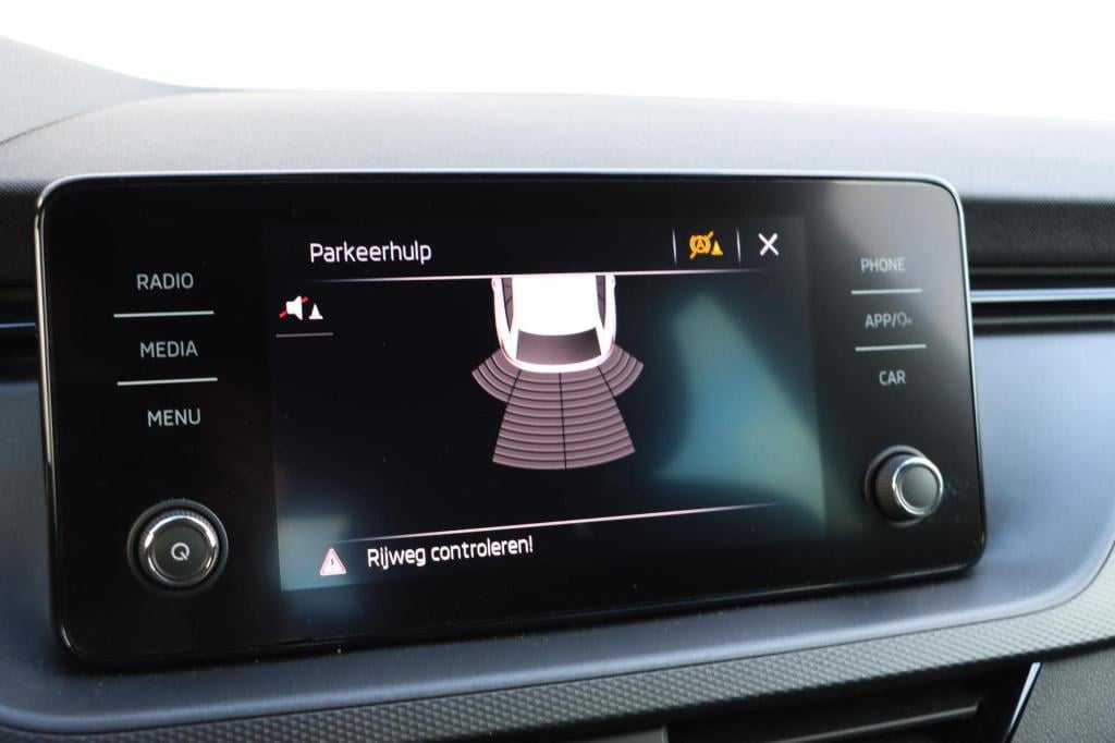 Skoda Scala 1.0 tsi ambition dsg7 110pk | parkeersensoren | dab+ | carplay 