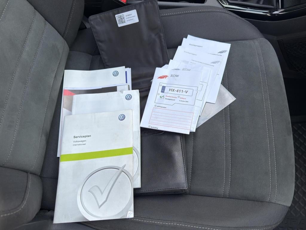 Volkswagen Touran 1.4 tsi highline 7p | panoramadak | camera | wegklaptrekh