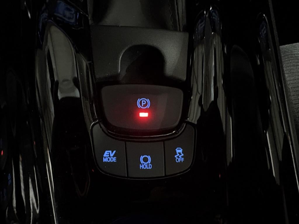 Toyota C-hr 1.8 hybrid dynamic | navi | camera | trekhaak |