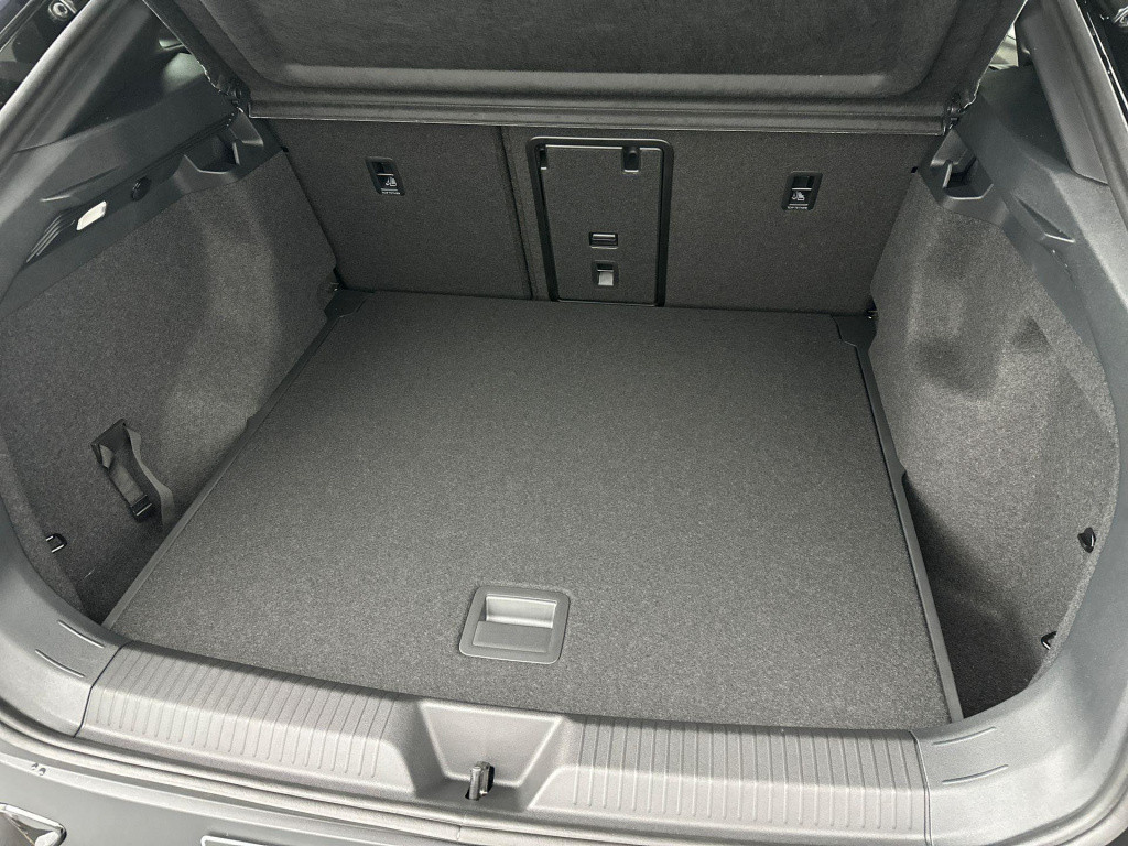 Volkswagen Id.5 pro business 77 kwh accu. 210 kw / 286 pk suv elek