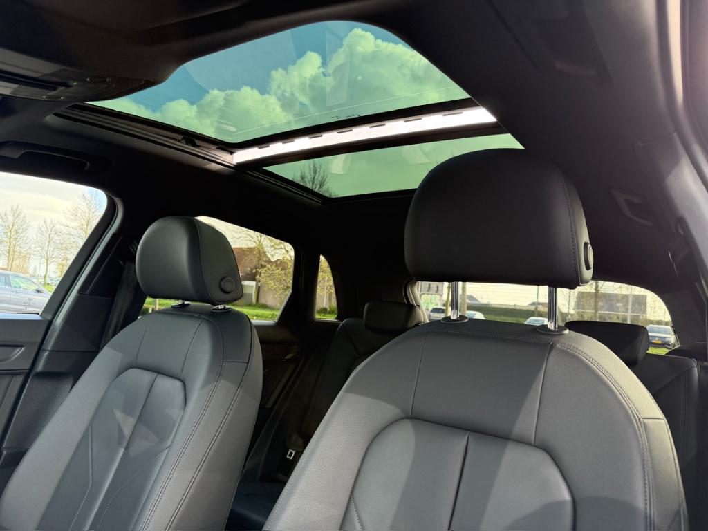 Audi Q3 45 tfsi e s-line | panoramadak | leder | sonos | carplay | led | ca