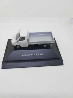 Mercedes Benz Sprinter 1/87  NIEUW