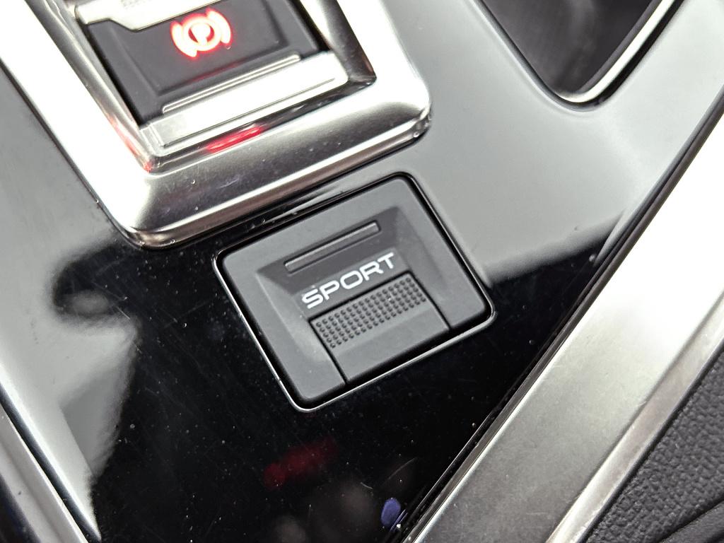 Peugeot 3008 130 pk automaat gt line | rijklaar lederen bekleding | camera 