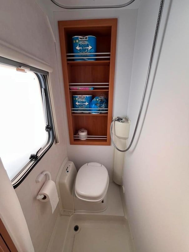 Mooie Hymer eriba nova 465 caravan