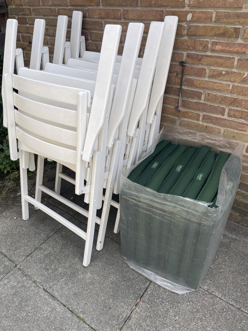 Houten tuinstoelen inclusief kussens