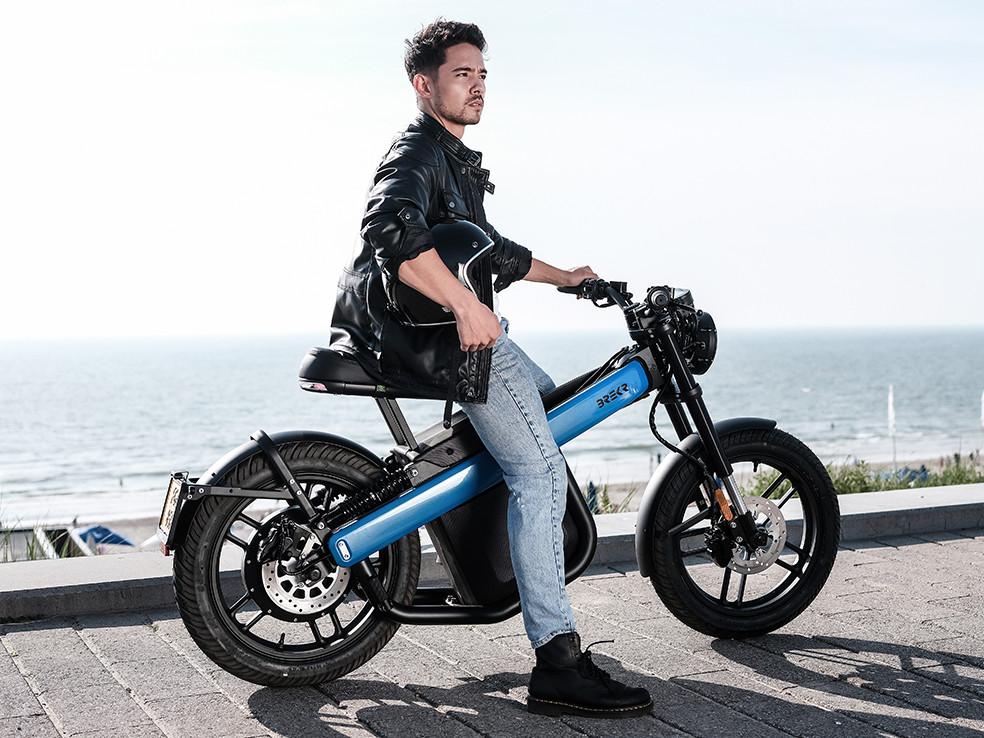 Brekr B4000 elektrische brommer