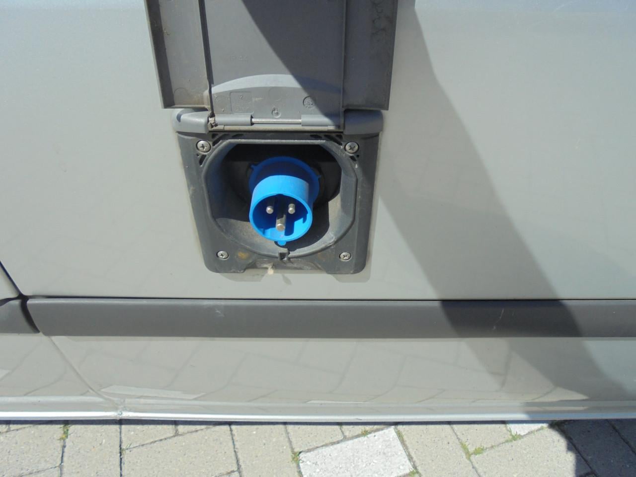 Ford Transit camper bus  mooie uitgeruste camper A.P.K Augustus 2027