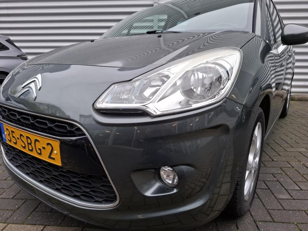 Citroen C3 1.4i selection clima/lmv/trekhaak lage km.stand!