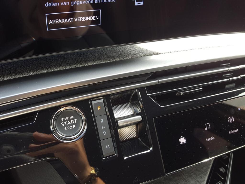 Peugeot 3008 gt 1.2 hybrid(mild) 136pk automaat navi | apple carplay & andr