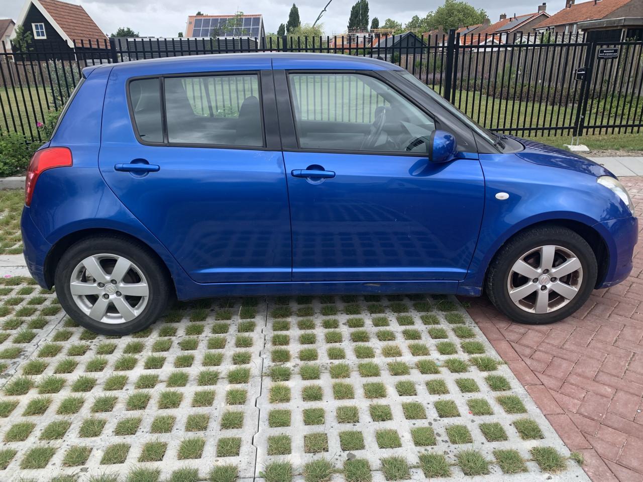 Suzuki swift 1,3