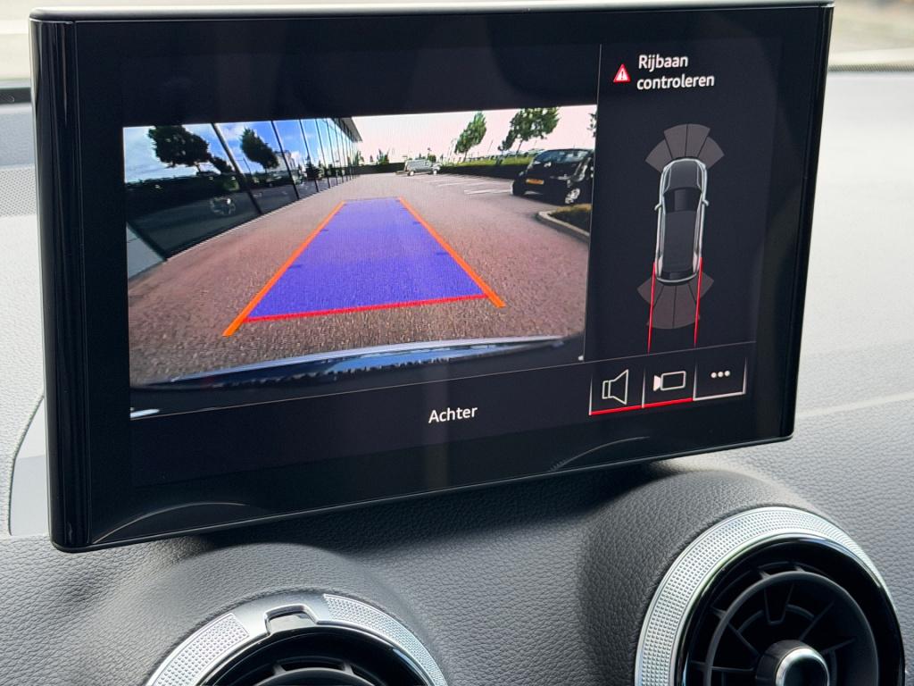Audi Q2 35 tfsi 150pk s-tronic s-line | camera | carplay | adap. cruise | r
