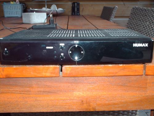 Te koop :Humax decoder."