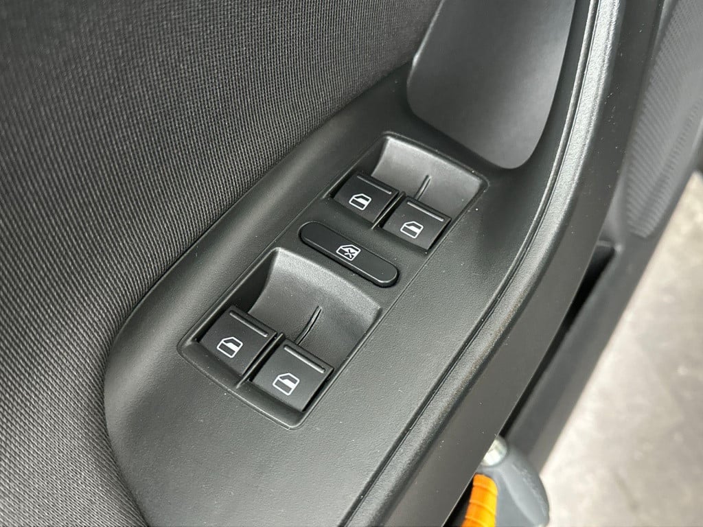 Seat Ibiza 1.0 ecotsi fr | apple carplay | trekhaak | parkeersensoren | 17'
