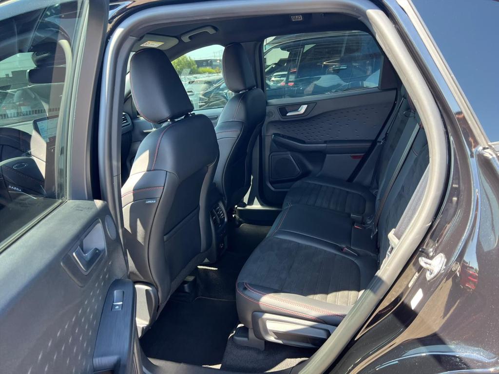 Ford Kuga 1.5 ecoboost 150pk 2wd st-line x , trekhaak , winterpakket , adap