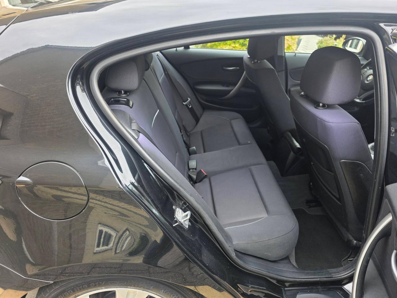 Tekoop zeer mooie Bmw 1SERIE 116i 2.0i Business Line