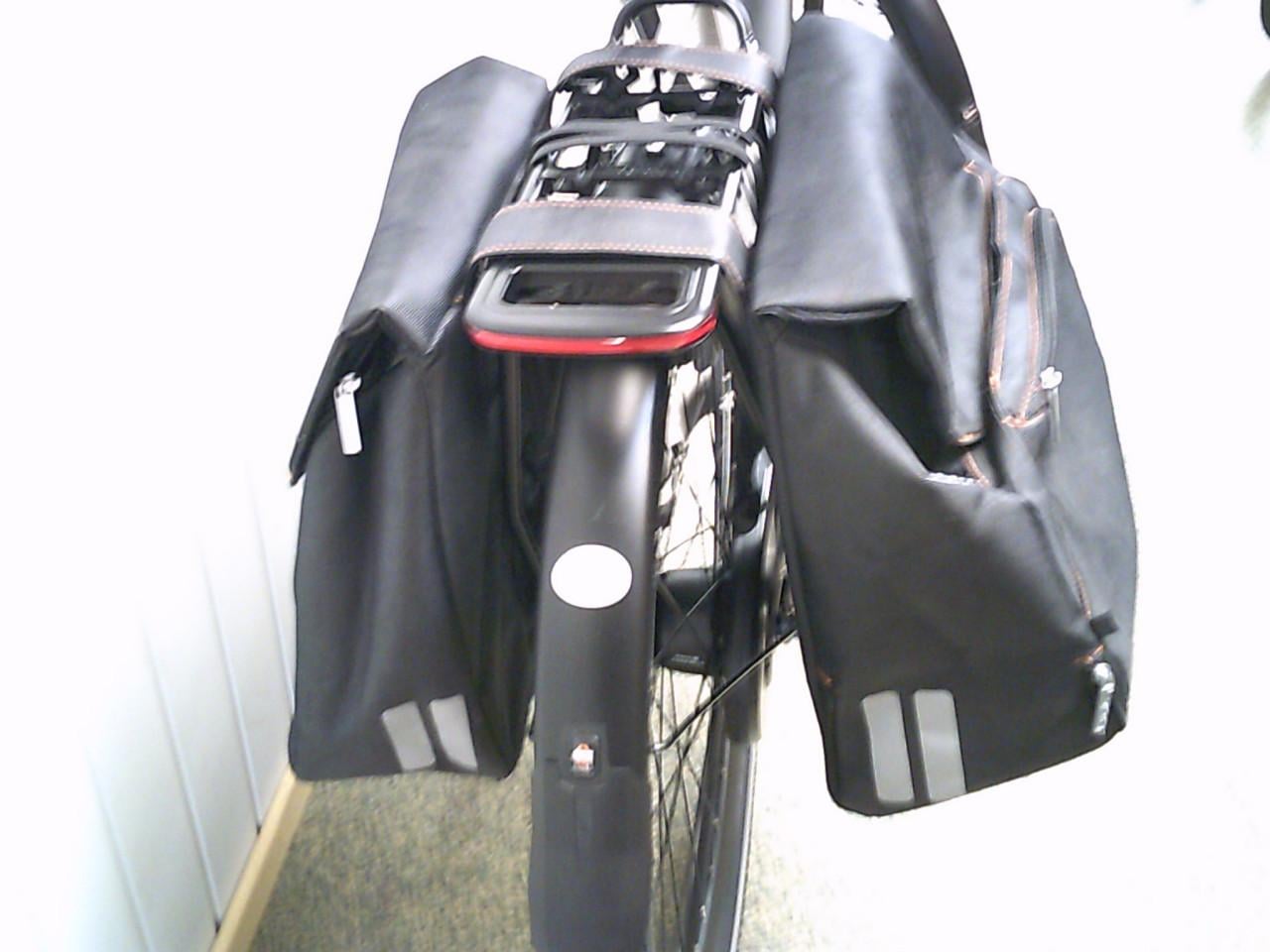 Nieuwe Tas 25,00