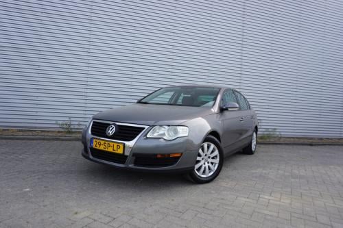 Volkswagen Passat 2.0 fsi trendline airco / cruise / elektr. ramen / trekha