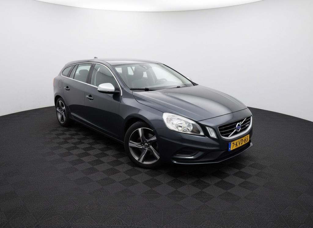 Volvo V60 1.6 t3 r-design