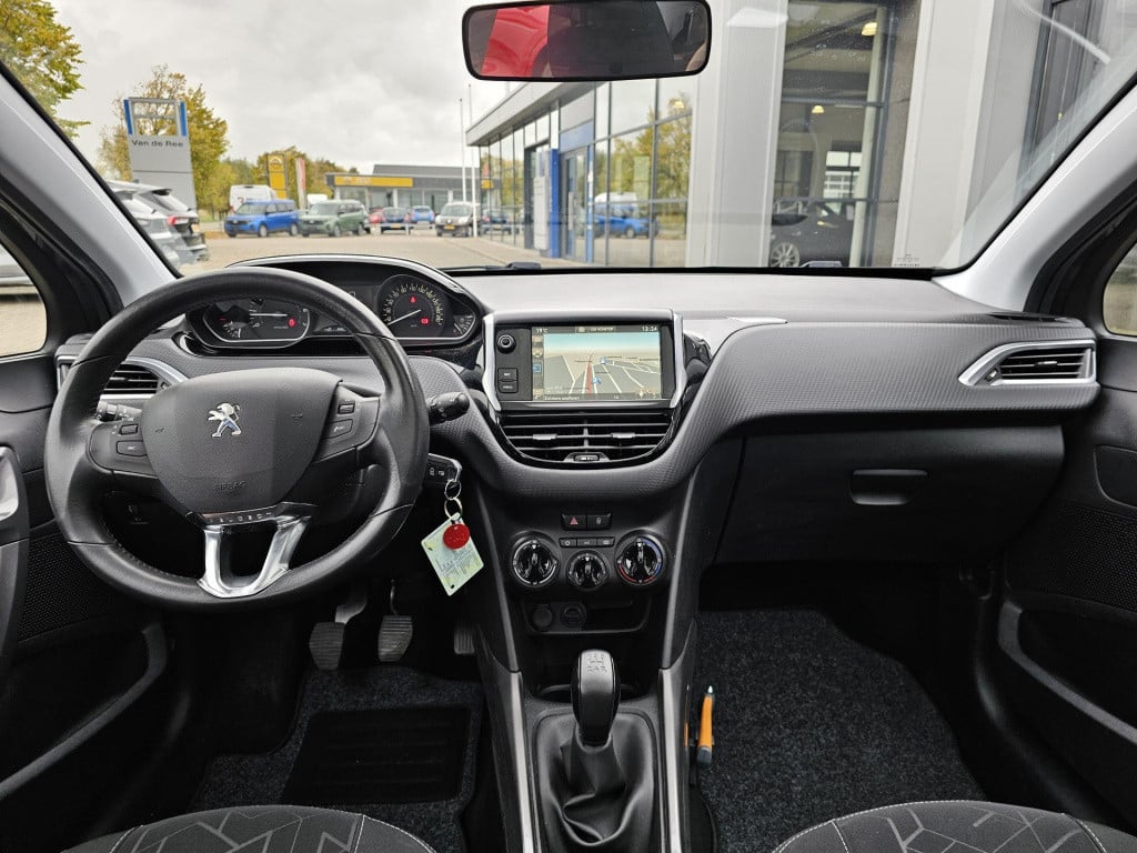 Peugeot 2008 1.2 puretech blue lion